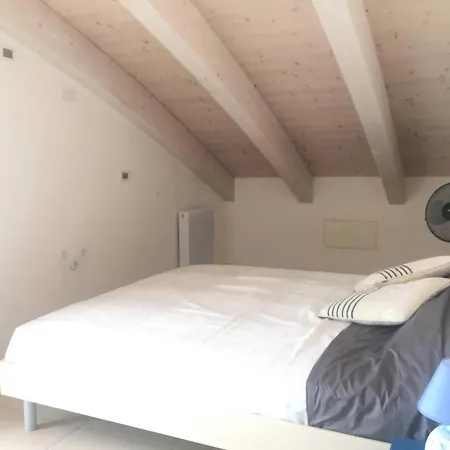 Lägenhet Laurana Piazza Brescia- Duplex *