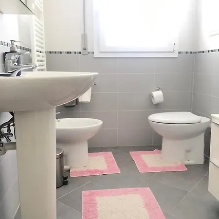 Laurana Piazza Brescia- Duplex Lägenhet